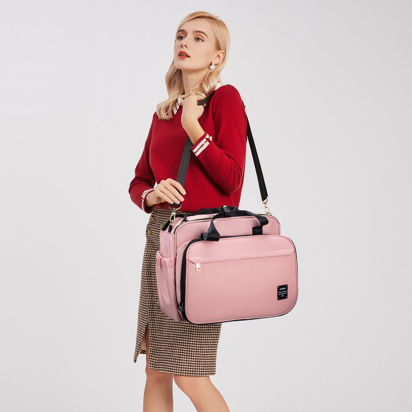 AstraShop's "The Nomad" Convertible Diaper Bag
